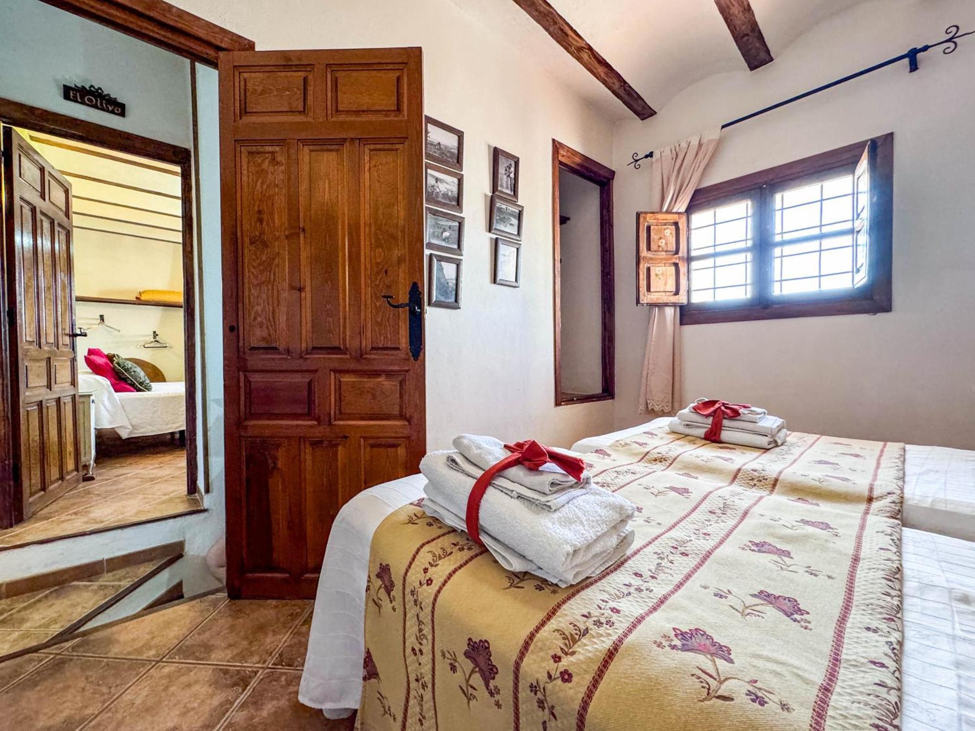 Hostal Cortijo Rural Bacares 1 Freila Exterior foto