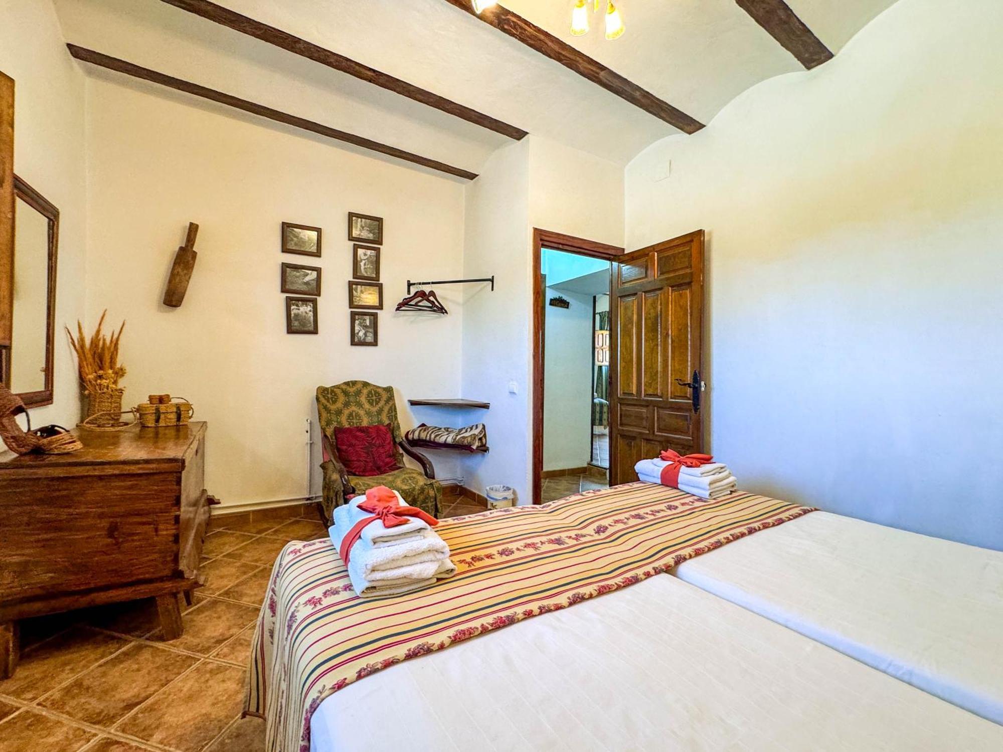 Hostal Cortijo Rural Bacares 1 Freila Exterior foto